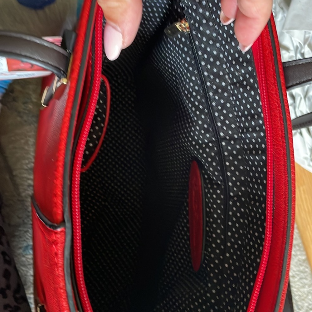 Red Purse - Picture 8 of 8